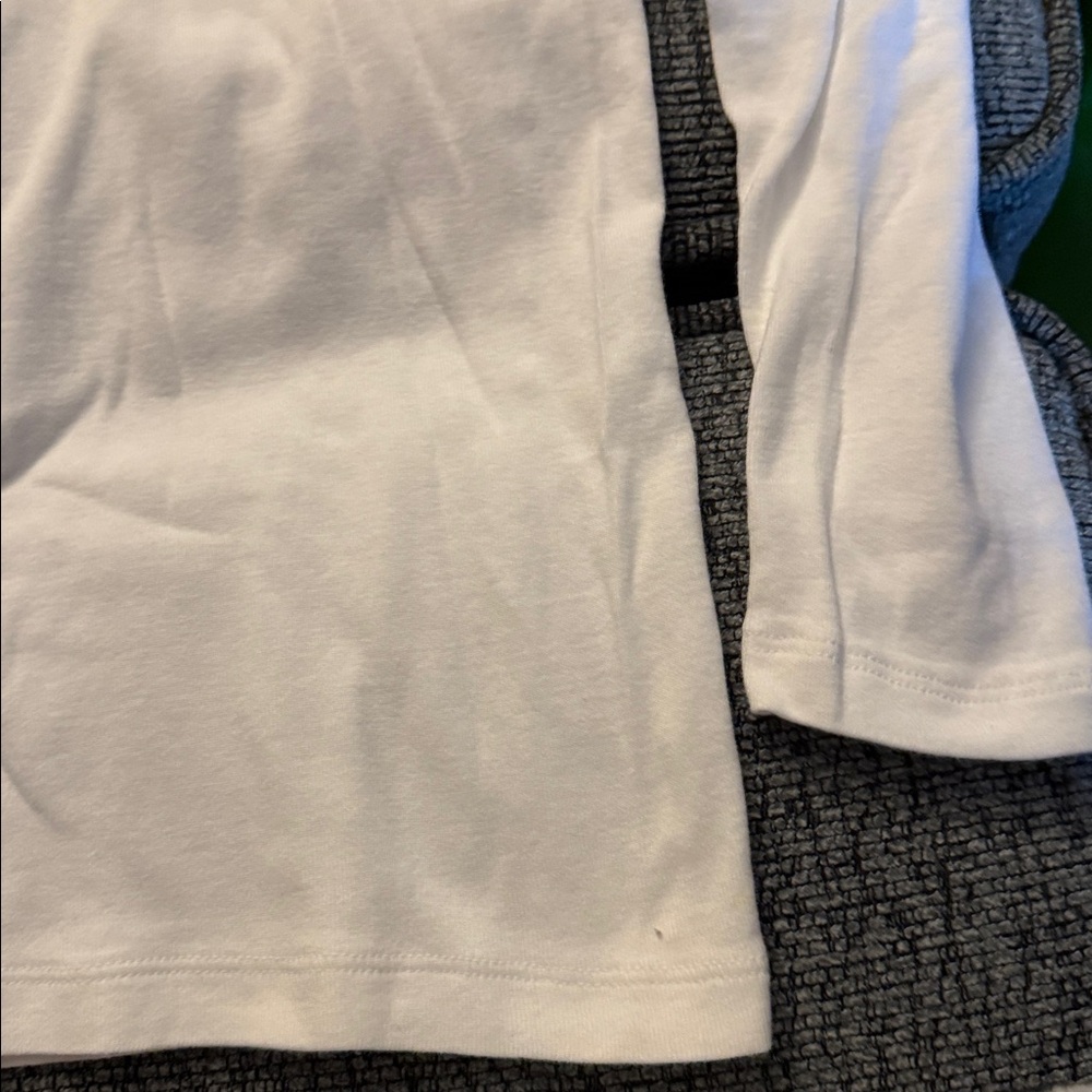GAP Cream/White Favorite Crew Shirt - Size Small - Picture 15 of 15